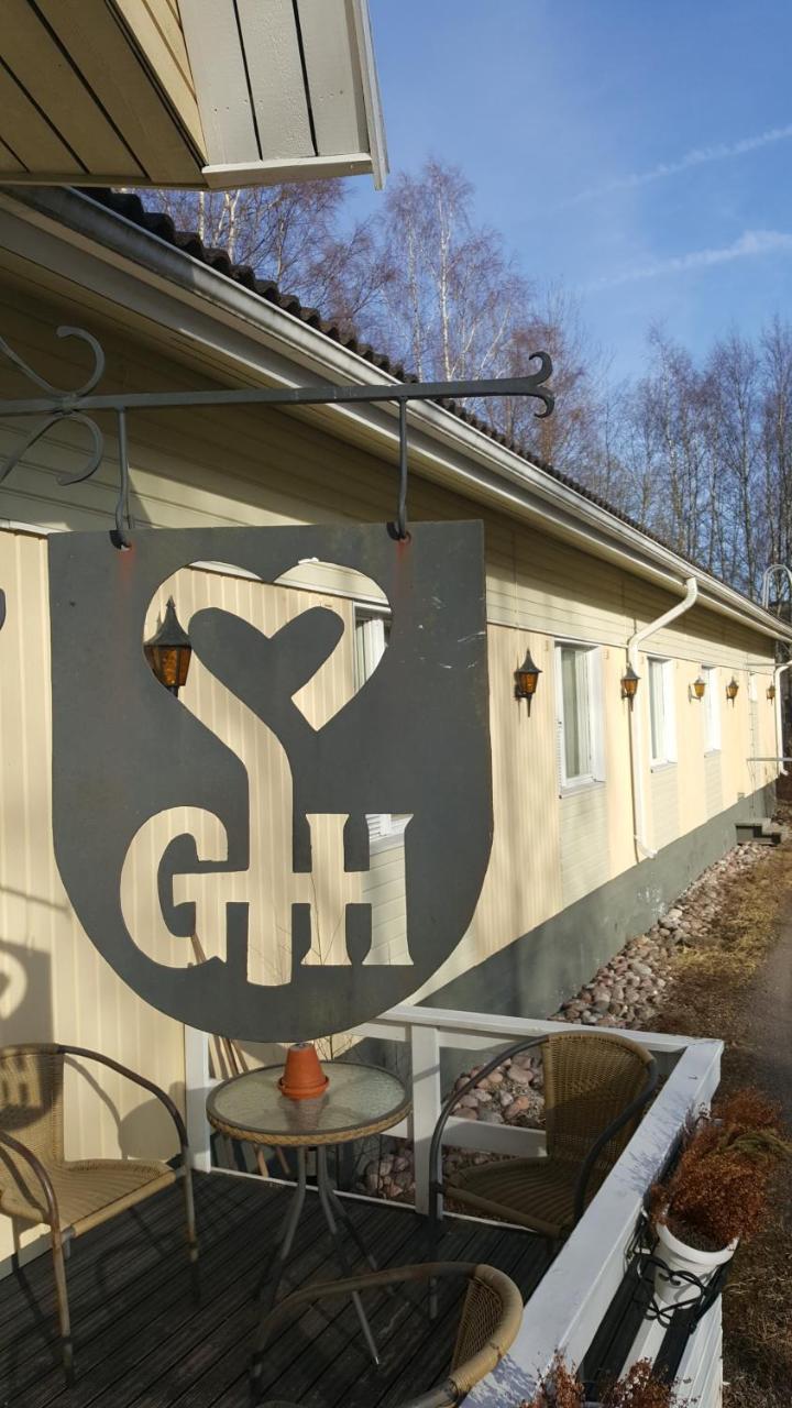 Gasthaus Henri Raisio Exterior photo